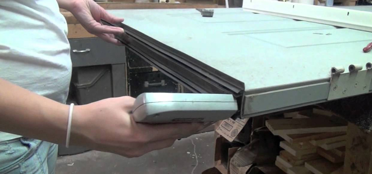 damaged steel door repair Evanston, Illinois