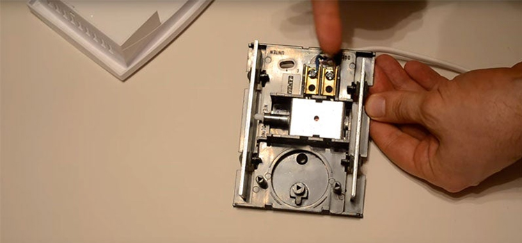 fix door bell in Evanston, Illinois